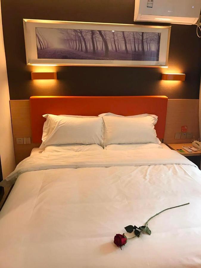 7 Days Premium Chongqing Jiangbei International Airport Branch Hotel Buitenkant foto