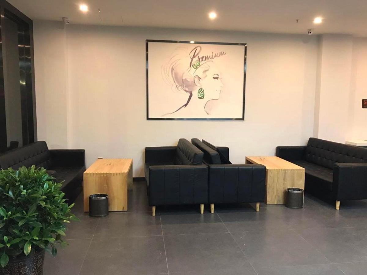 7 Days Premium Chongqing Jiangbei International Airport Branch Hotel Buitenkant foto