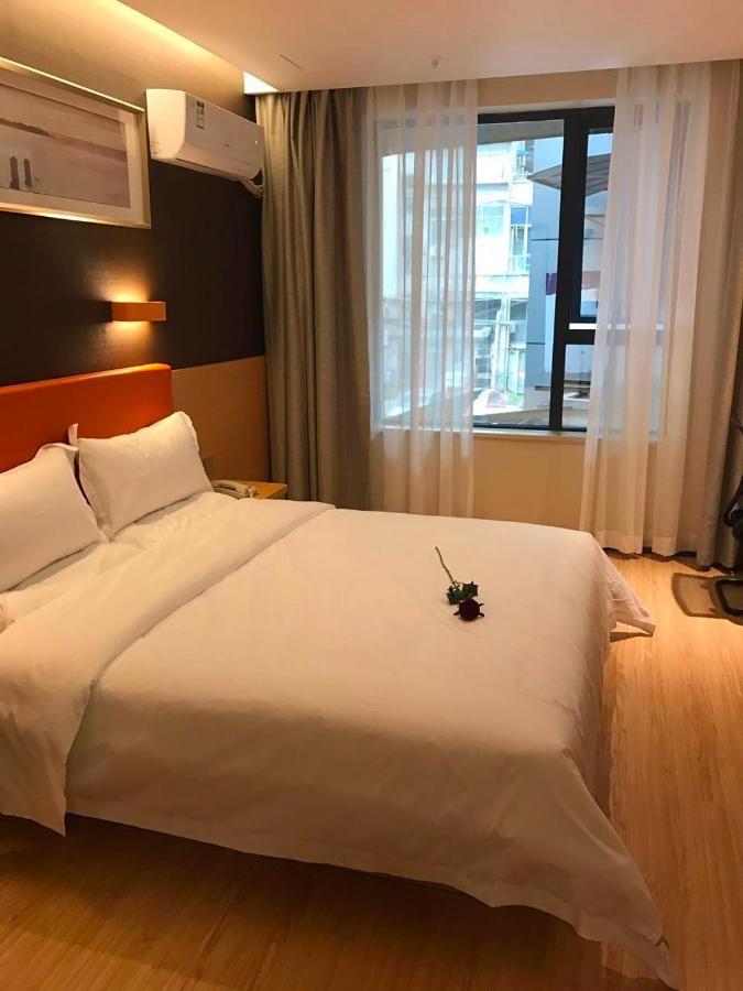 7 Days Premium Chongqing Jiangbei International Airport Branch Hotel Buitenkant foto