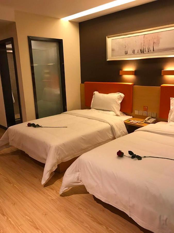 7 Days Premium Chongqing Jiangbei International Airport Branch Hotel Buitenkant foto