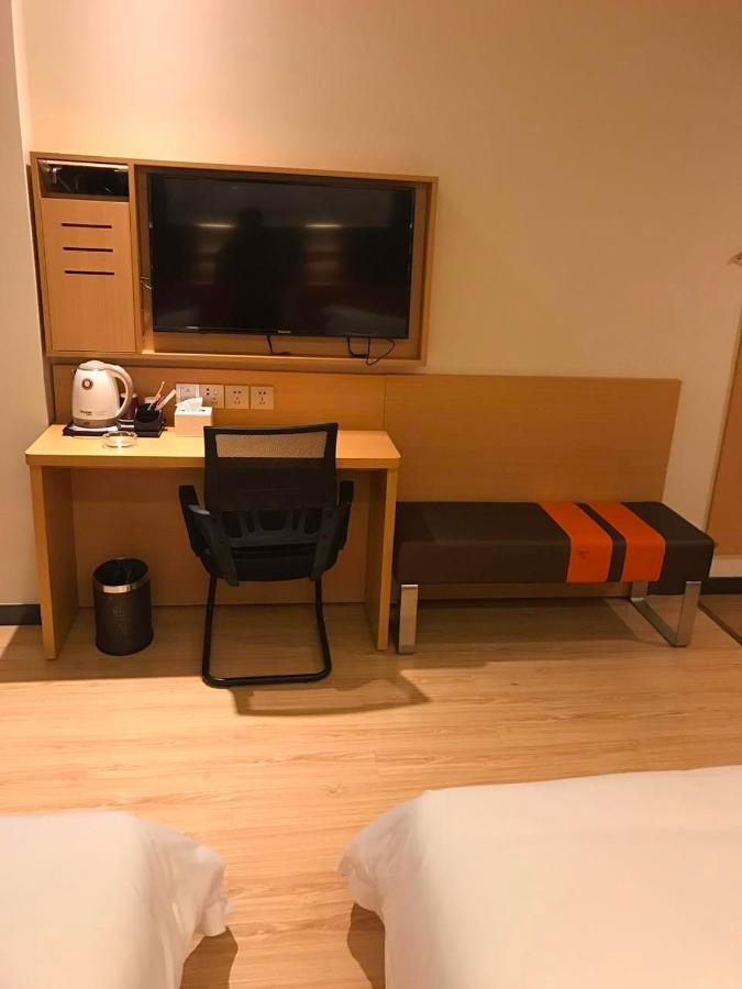7 Days Premium Chongqing Jiangbei International Airport Branch Hotel Buitenkant foto