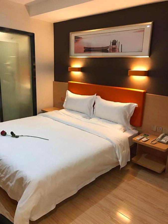 7 Days Premium Chongqing Jiangbei International Airport Branch Hotel Buitenkant foto