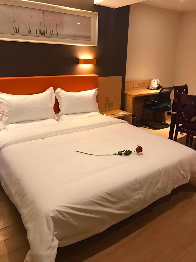 7 Days Premium Chongqing Jiangbei International Airport Branch Hotel Buitenkant foto